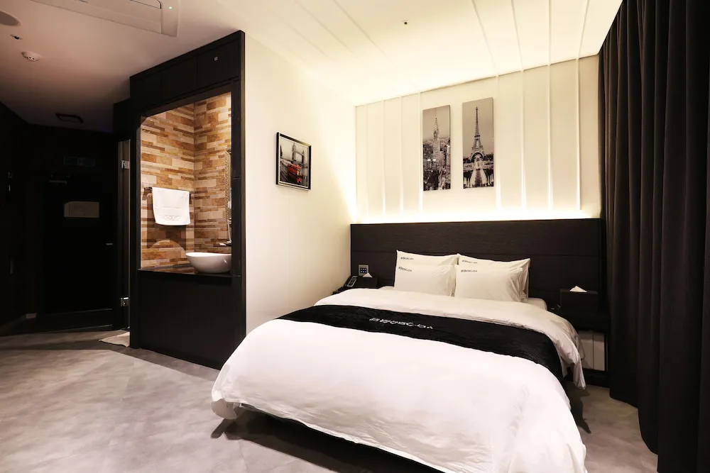 Hotels Image
