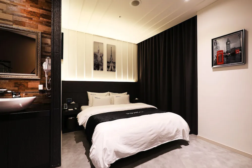 Hotels Image